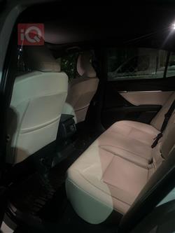 تۆیۆتا کامری